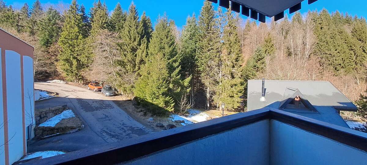 Appartement à MORILLON