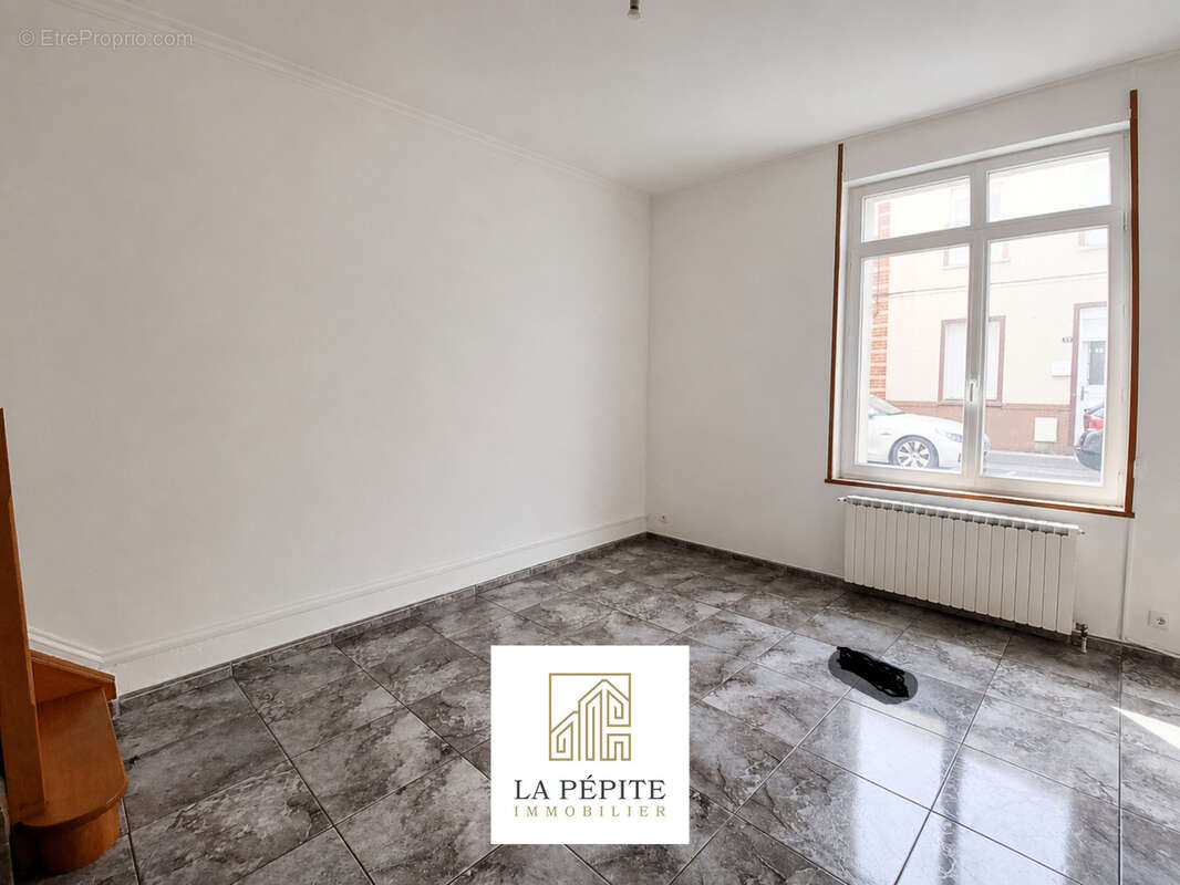 Grande maison familiale 5 chambres avec garage deux voitures à ANZIN - photo 4