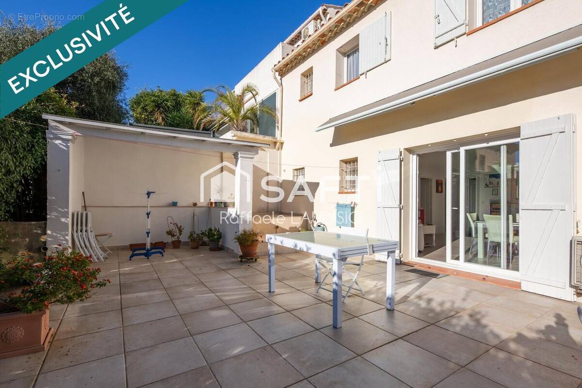 Photo 1 - Maison à FREJUS