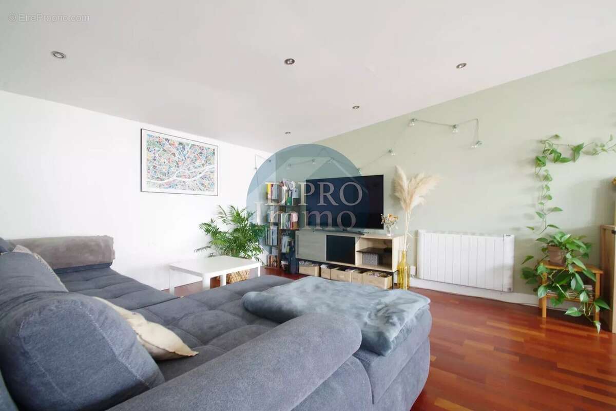 Appartement à SAINT-SEBASTIEN-SUR-LOIRE