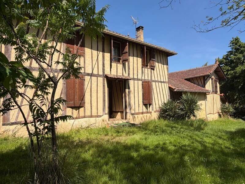 Maison à NOGARO