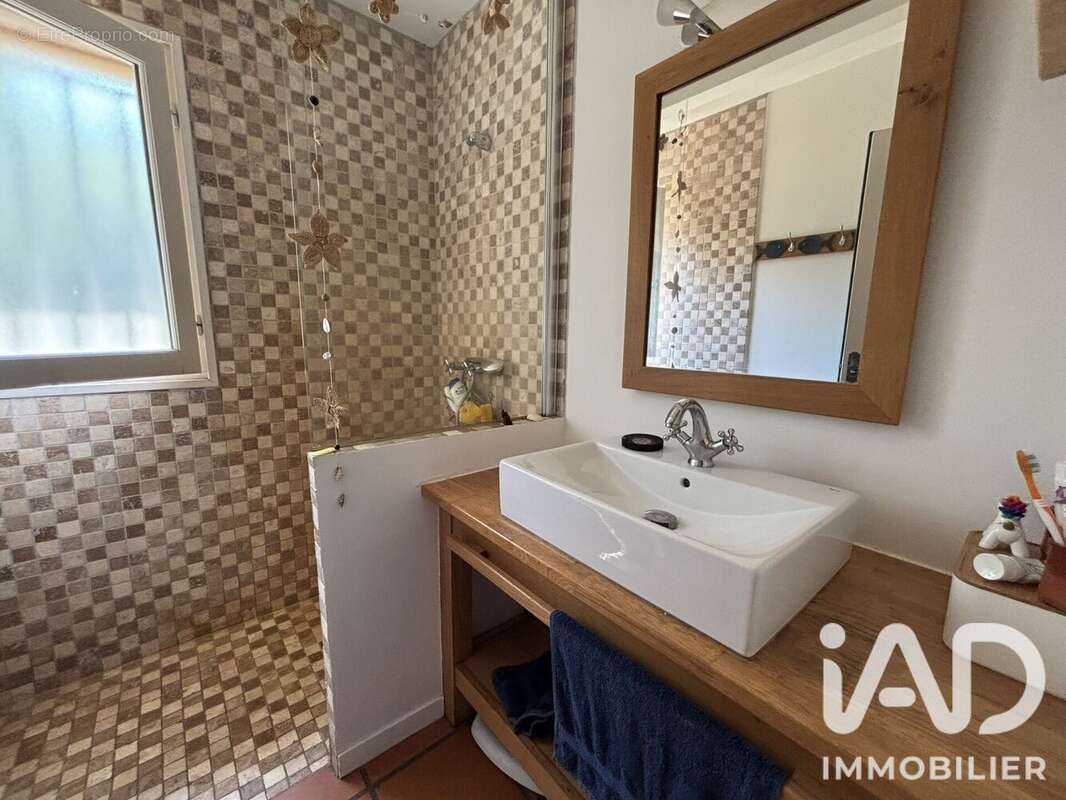 Maison 85 m² à Mezos  - photo 5