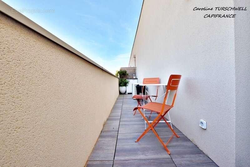 Appartement à SOLLIES-PONT