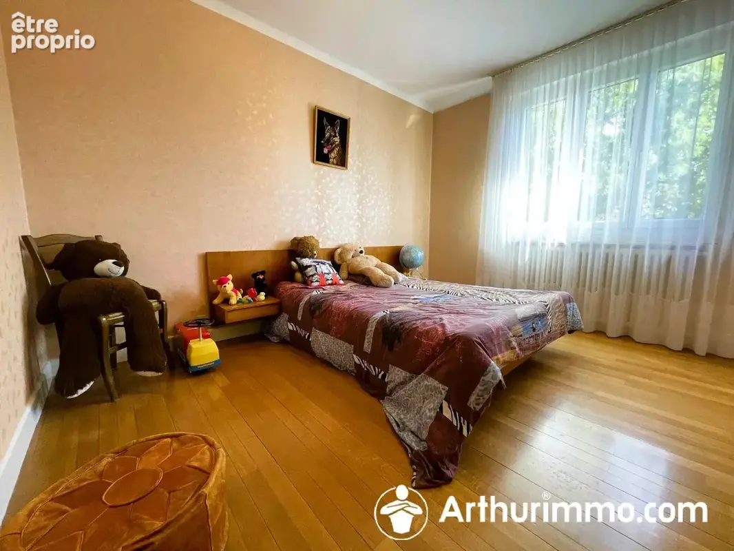 Maison avec 2 appartements de type F4, 14 ares de terrain, proche commerces et frontière SUISSE. - photo 8
