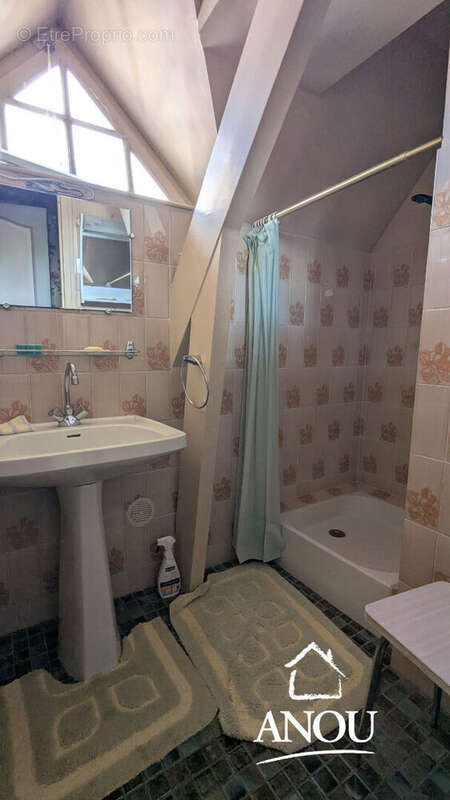 Maison familiale de 5 chambres proche des commodités - photo 10