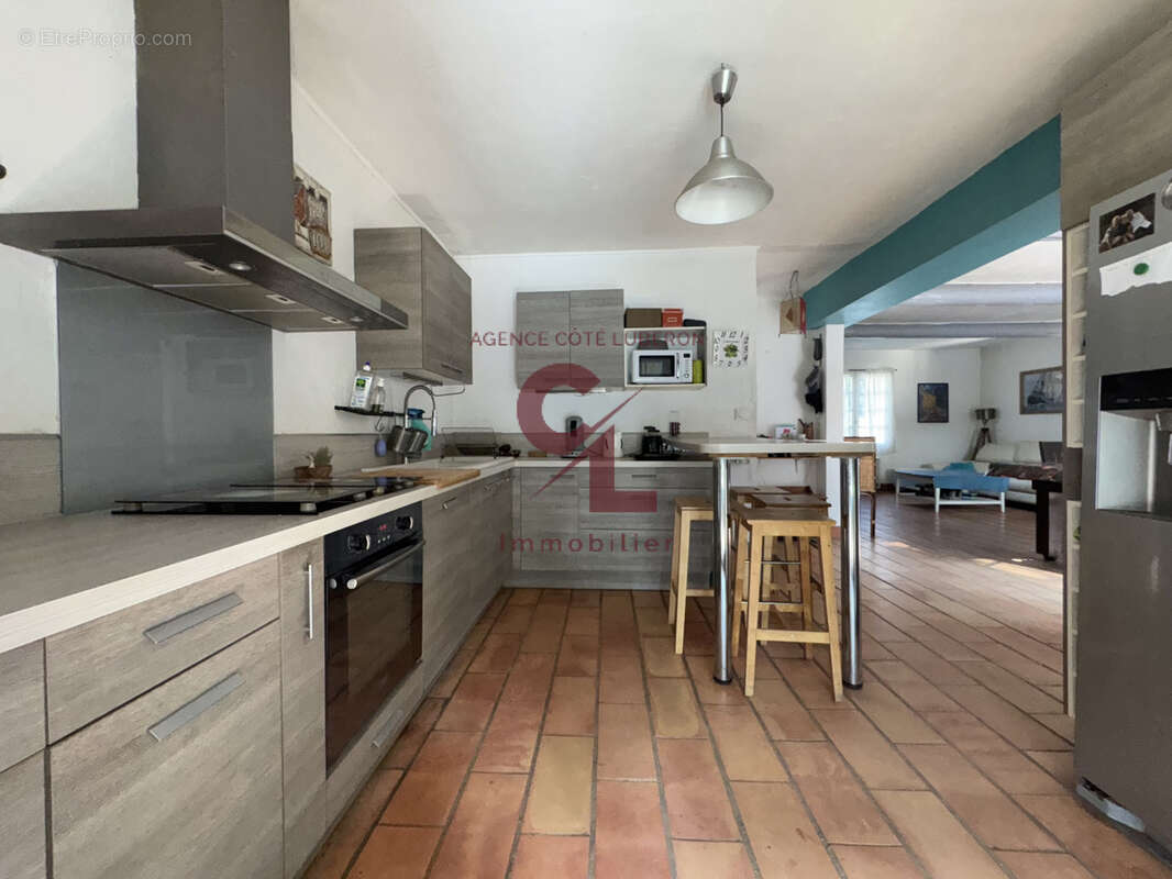 Maison à SAUMANE-DE-VAUCLUSE