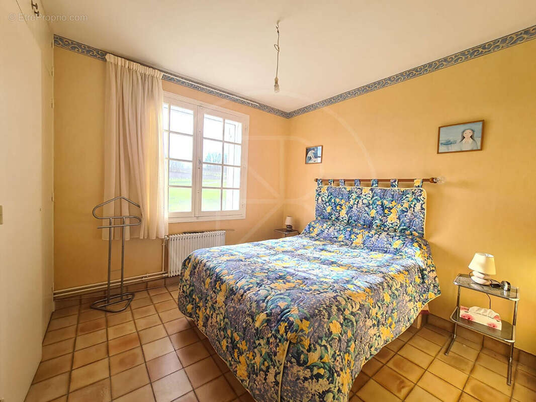 Maison à MONTCARET