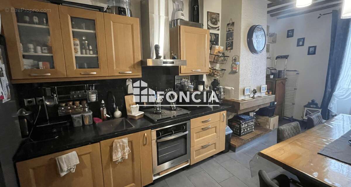 Rare en centre-ville : F5 lumineux, proche gare, prêt à vivre - photo 6