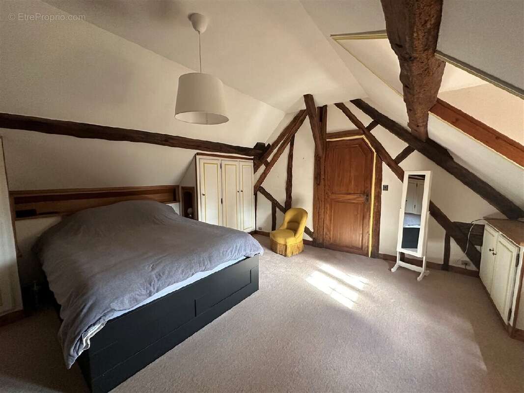 Maison à CHATEAUNEUF-EN-THYMERAIS