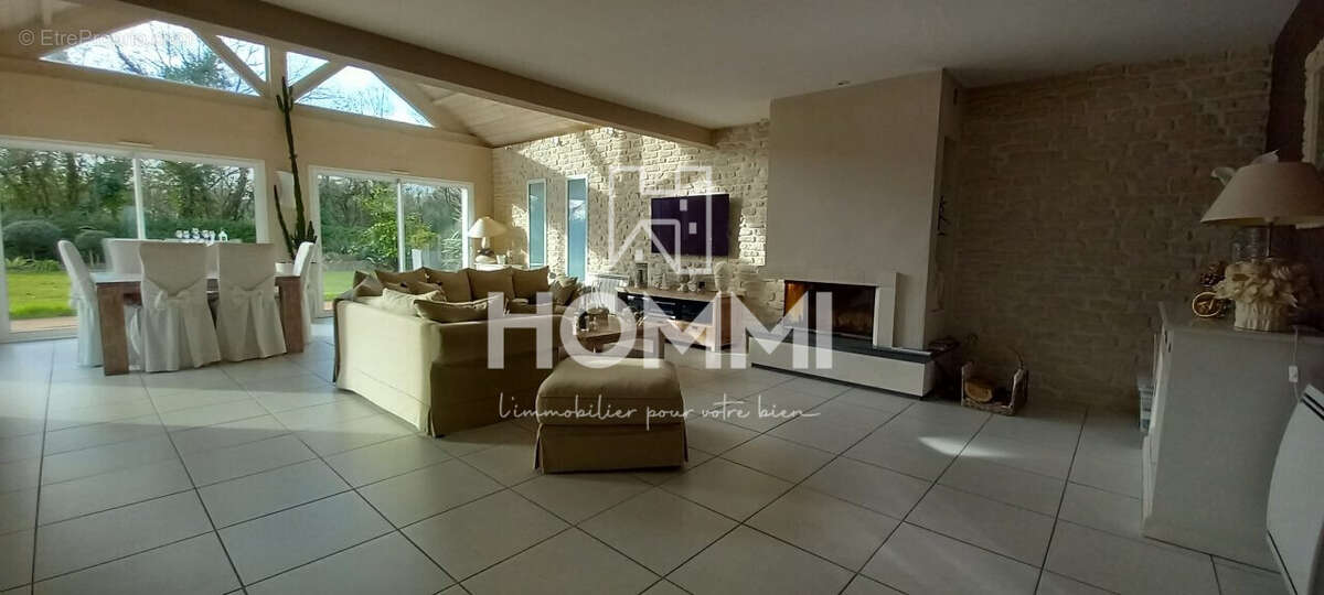 Maison à SAINT-MARS-DU-DESERT