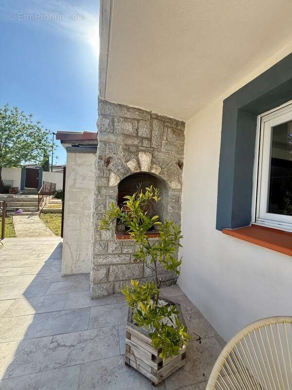 Maison à VILLEMOUSTAUSSOU