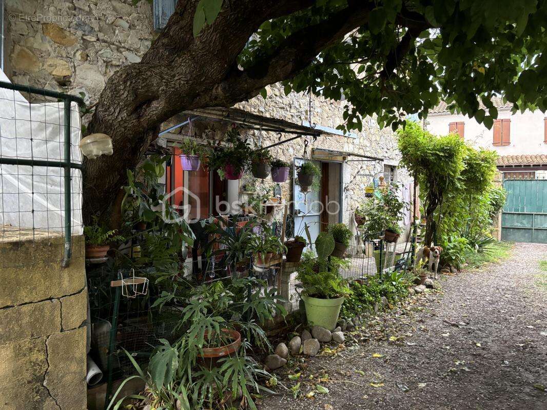 Maison à RIBAUTE-LES-TAVERNES