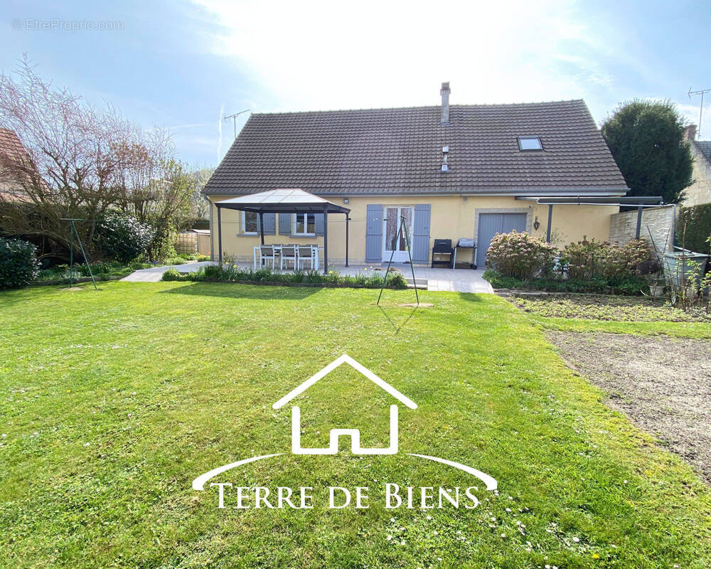 Maison à VIC-SUR-AISNE