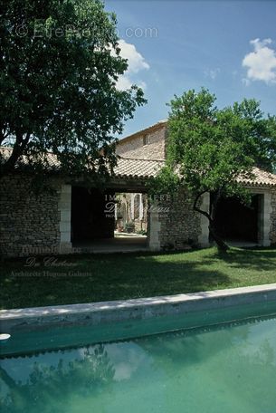 Maison à GORDES