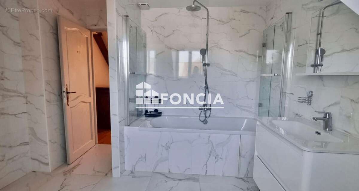 Maison à SAINT-LEU-LA-FORET