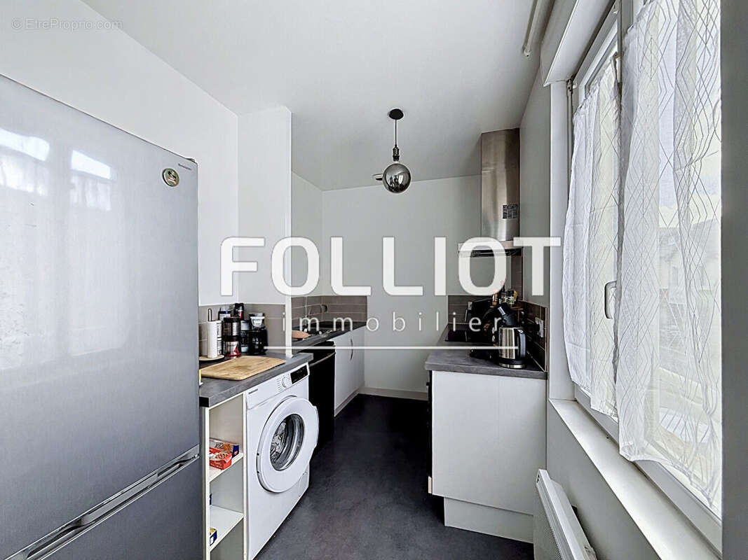 Appartement à DONVILLE-LES-BAINS