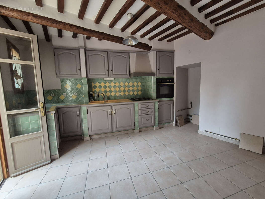 Maison à COURTHEZON