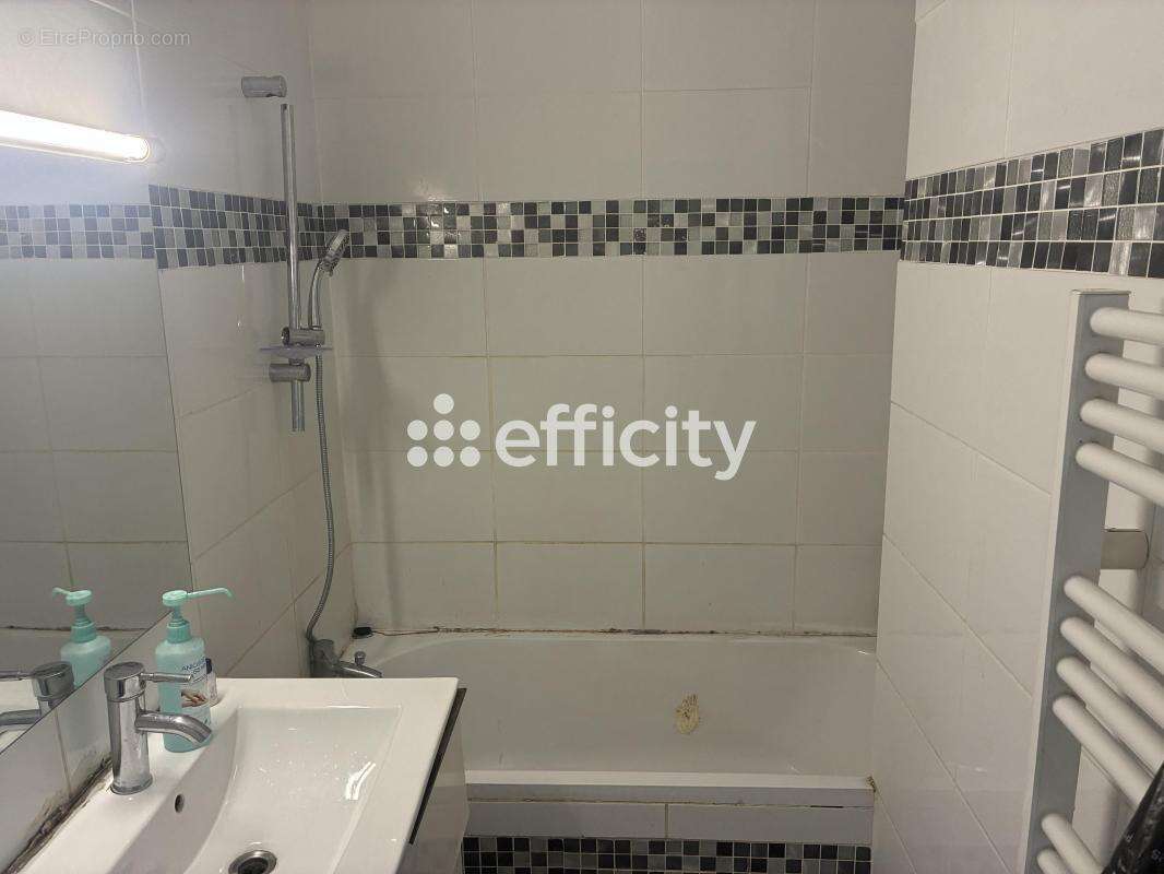 Appartement à MARSEILLE-15E