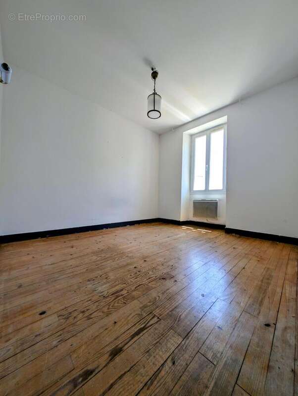 Maison 227 m² à Saint-Antoine-De-Ficalba  - photo 9