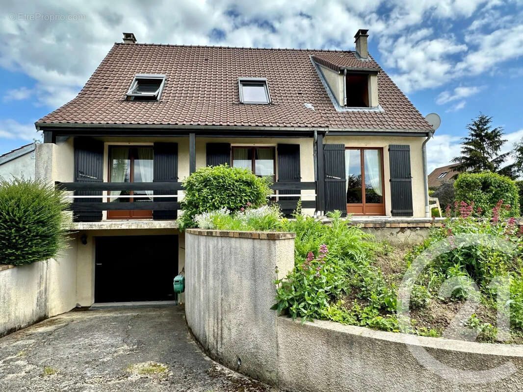 Maison à THORIGNY-SUR-MARNE
