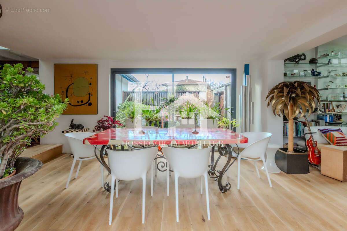 Maison à ANGRESSE
