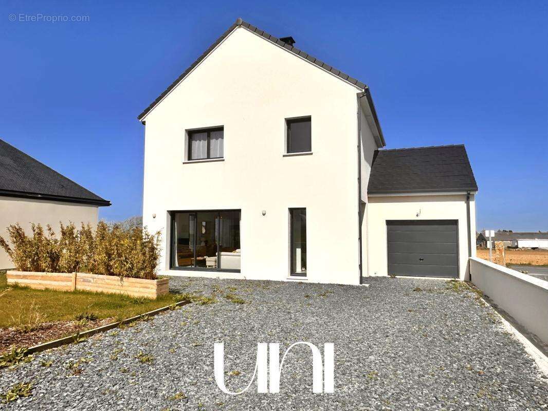 Maison à COURSEULLES-SUR-MER