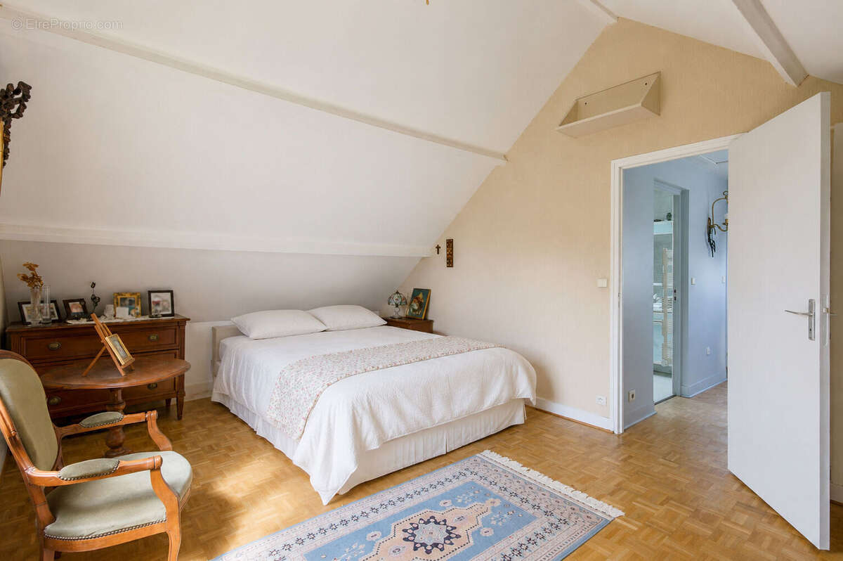 Maison à MAULE