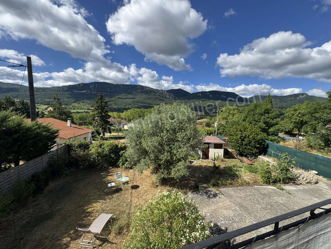 Maison avec jardin et très belle vue - photo 6