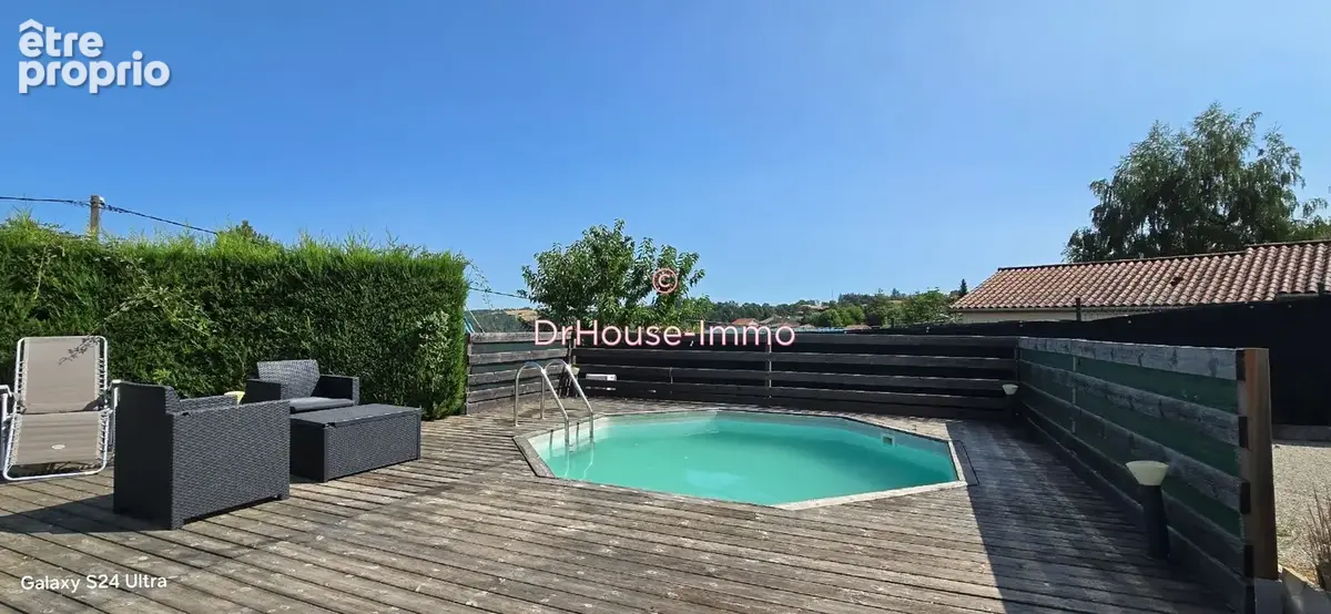 Maison 6 pièces 146 m² à vendre à Le Chambon-Feugerolles (42500) - photo 9