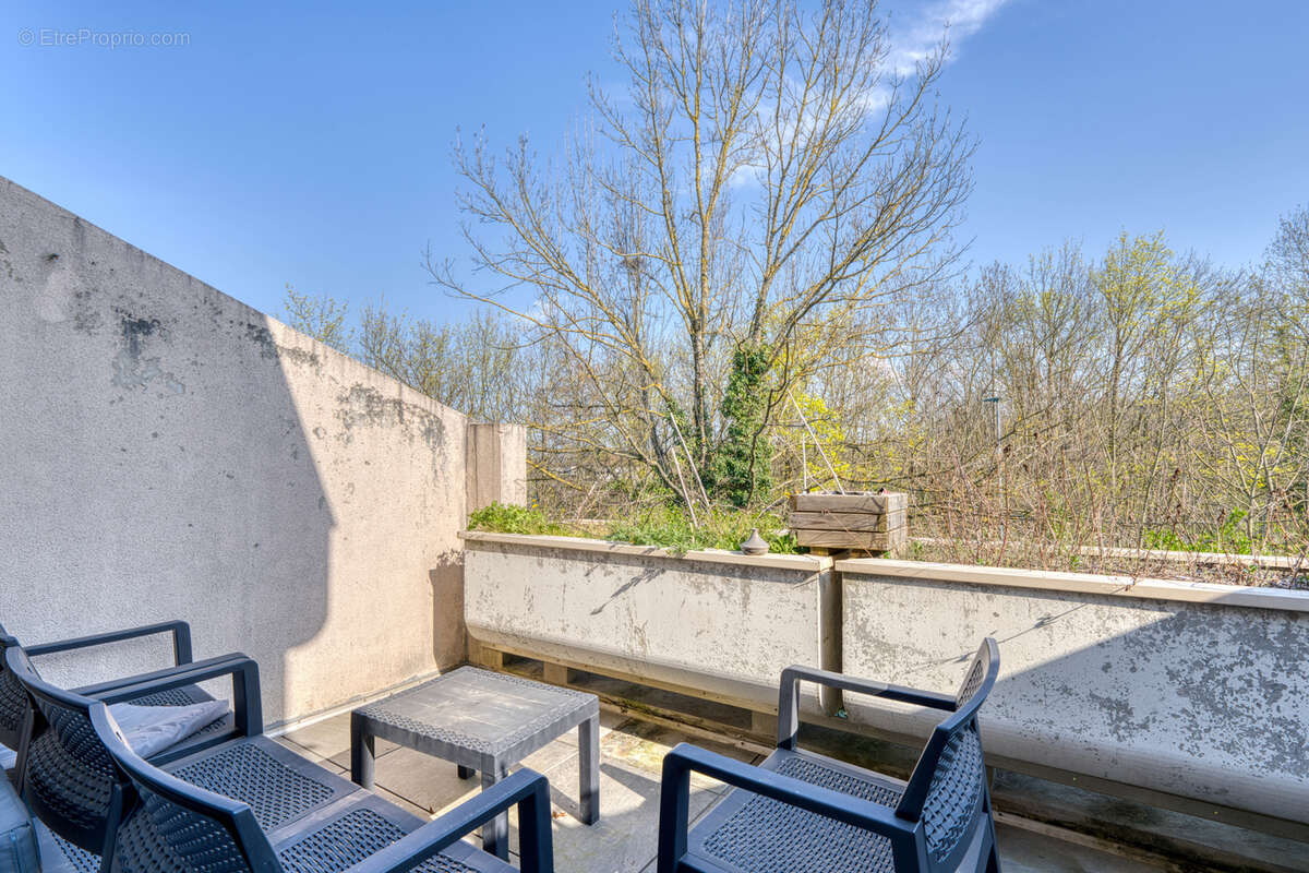 Appartement à VILLEFONTAINE