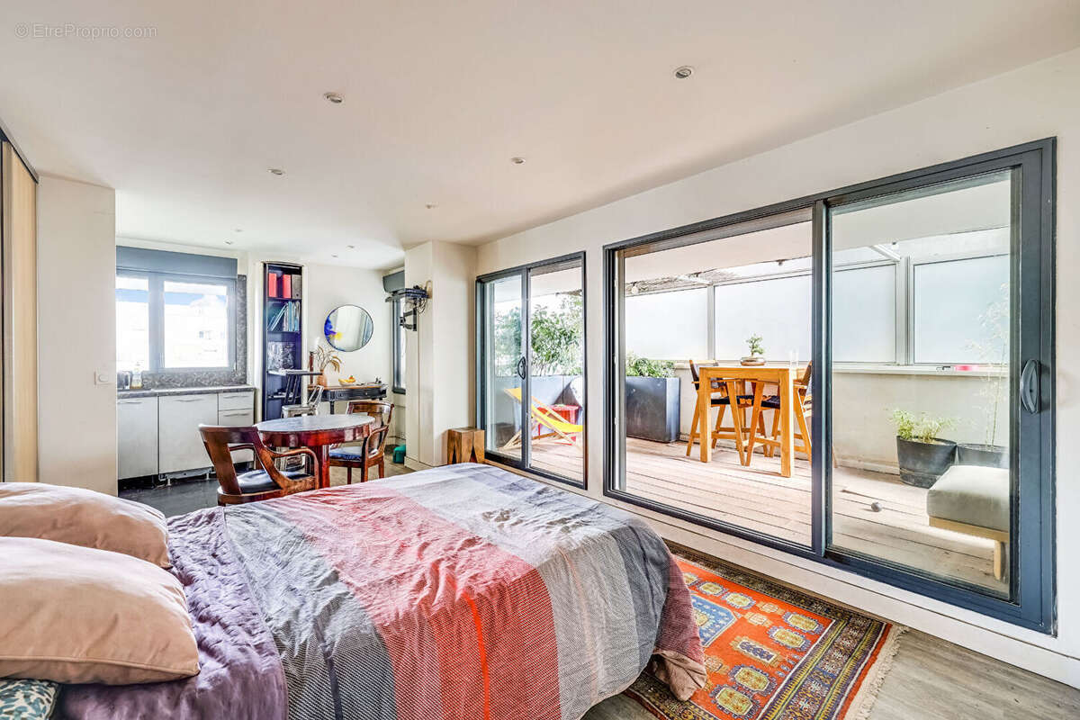 Appartement à PARIS-12E