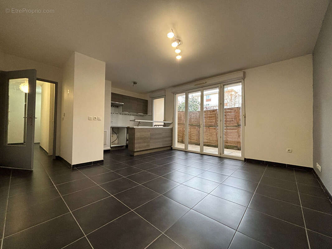 Appartement à CORBEIL-ESSONNES