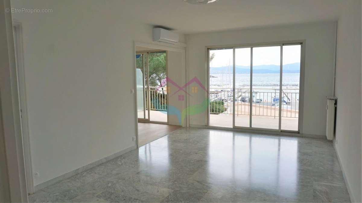 Appartement à SAINT-RAPHAEL