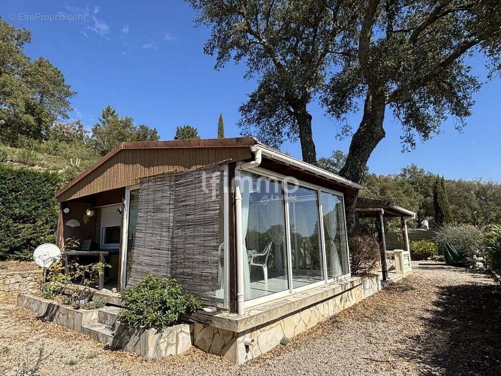 Maison à LE MUY