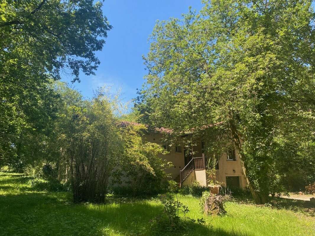 Maison 143 m² à Marzens  - photo 2
