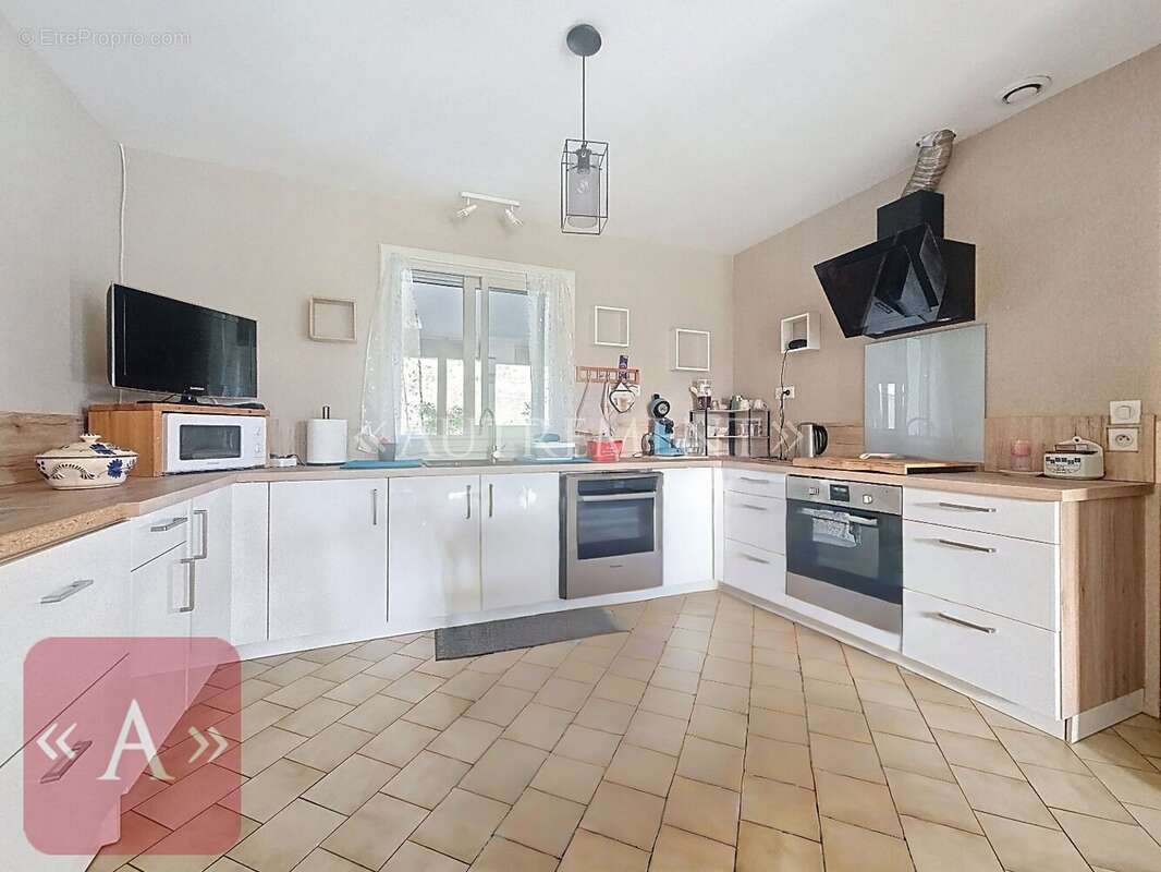 Maison à SAINT-SULPICE