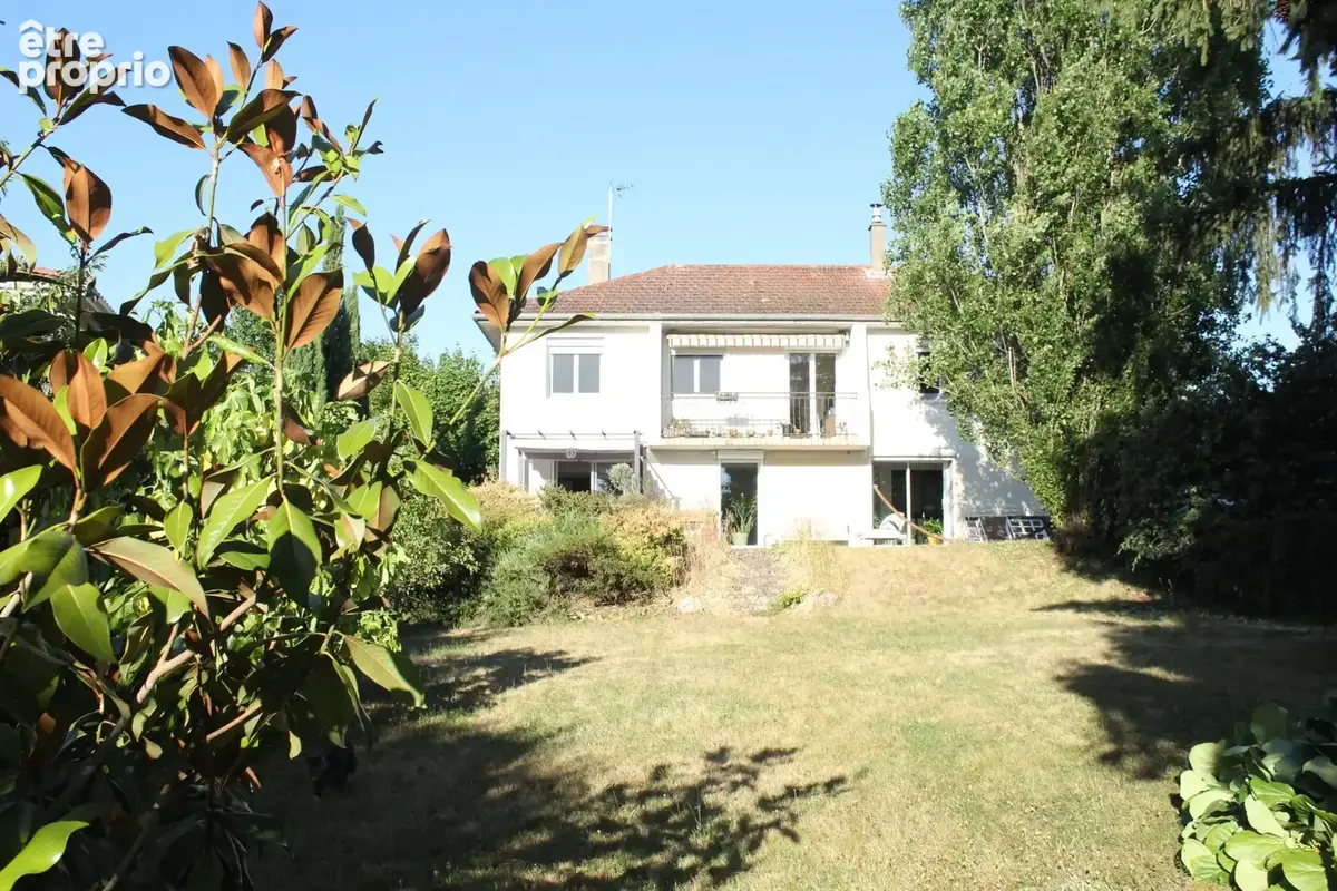 Maison 158 m² à Rillieux-La-Pape  - photo 1