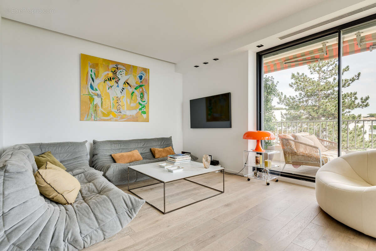 Appartement à MARSEILLE-7E