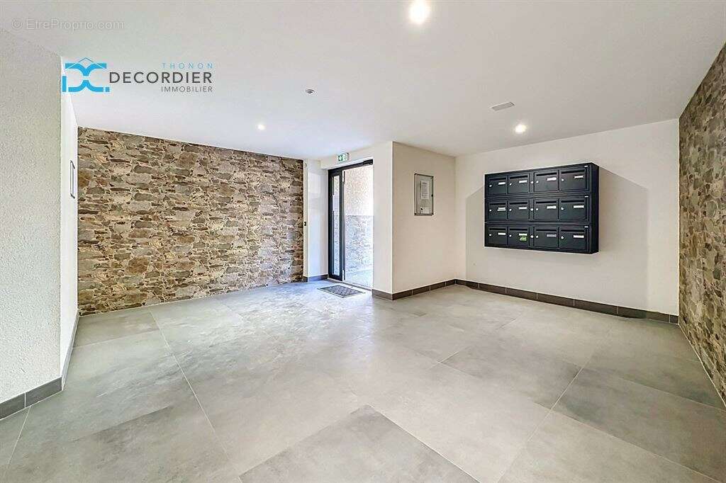 Superbe T5 Duplex récent avec terrasse, double garage et excellent DPE A/A !  - photo 22