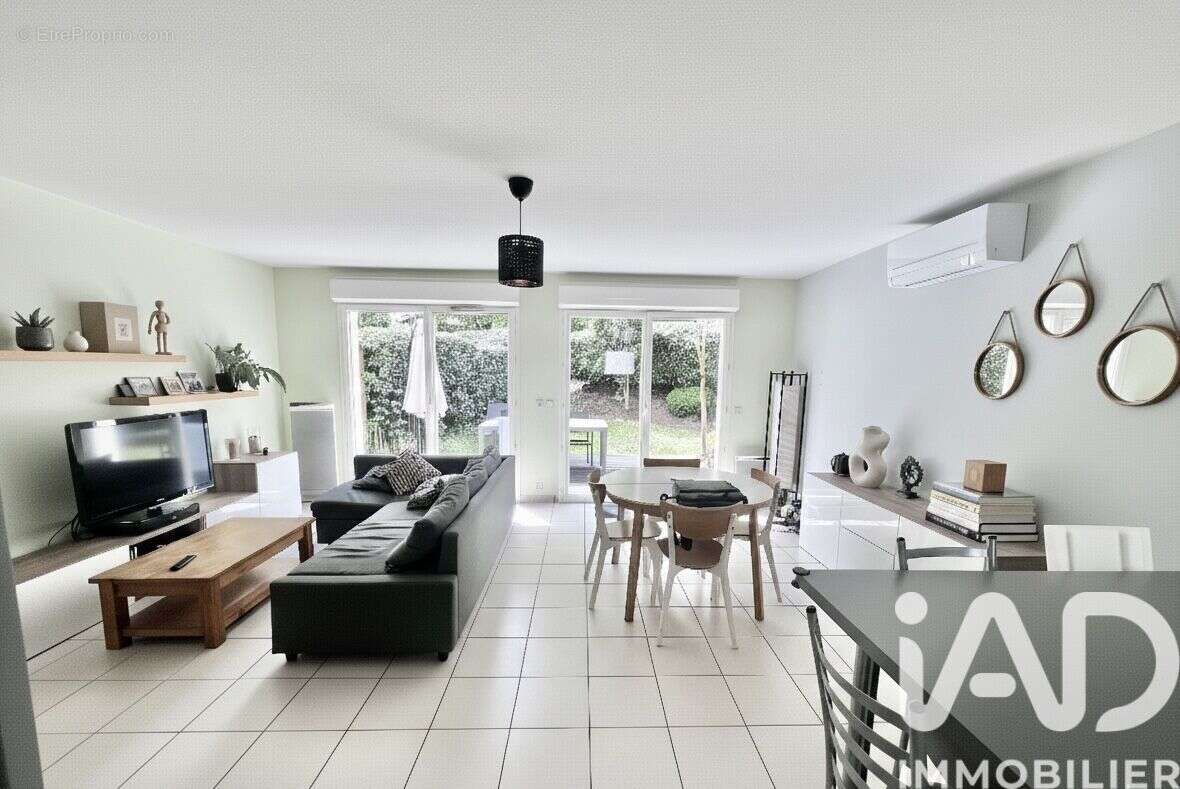 Photo 2 - Maison à PAREMPUYRE