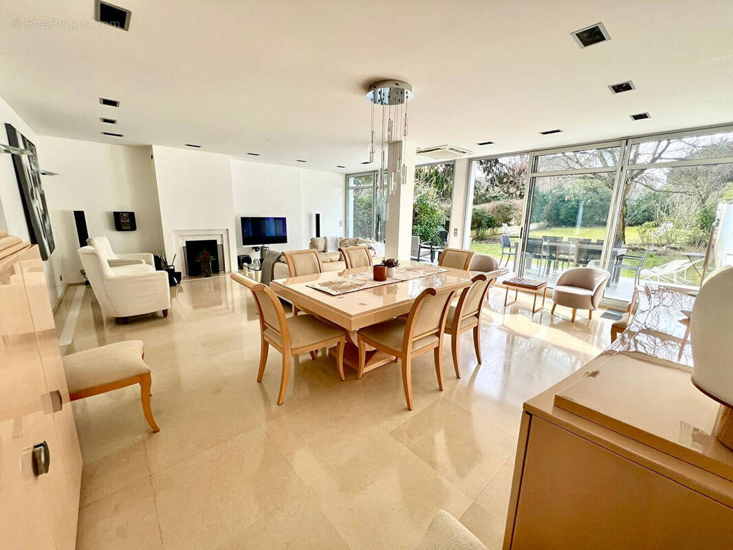 Maison à ENGHIEN-LES-BAINS