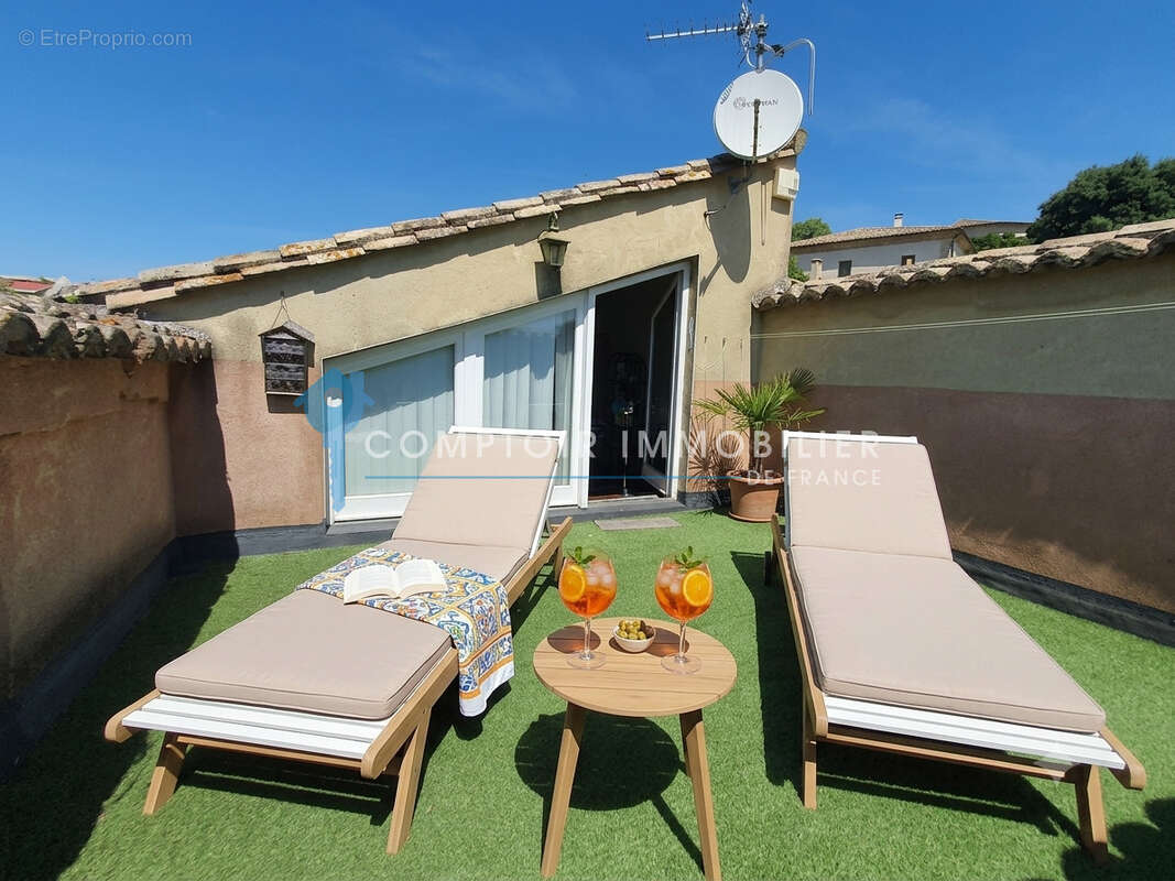 A Vendre GARD (30) - Grande maison de charme avec cour dans village en périphérie Uzès - photo 8