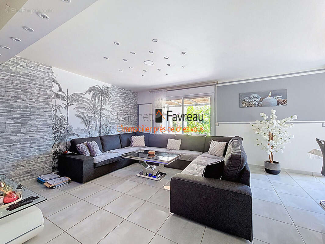 Maison à SAINT-GERMAIN-LES-ARPAJON