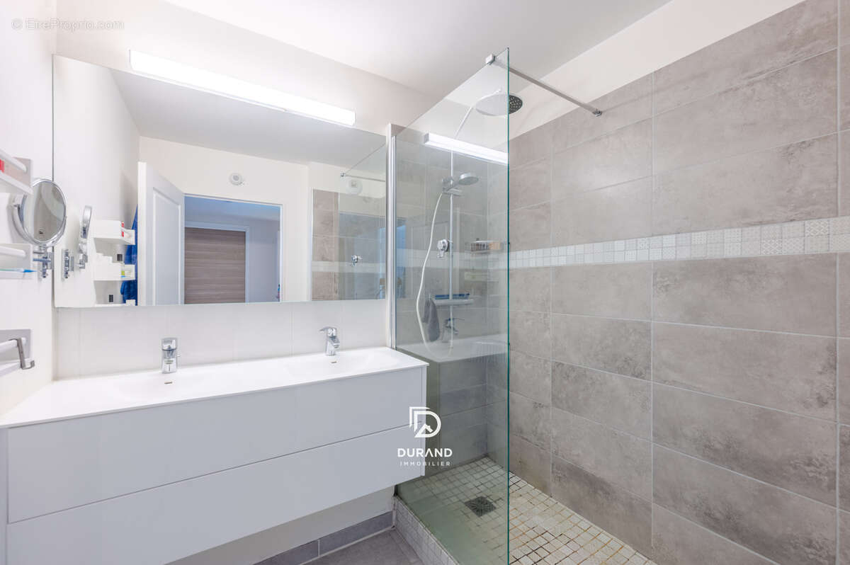 Appartement à MARSEILLE-9E