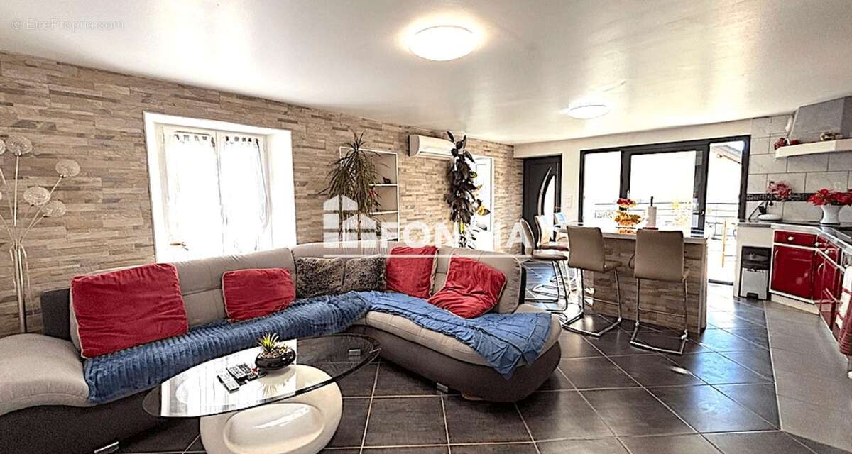 Maison à SCIEZ