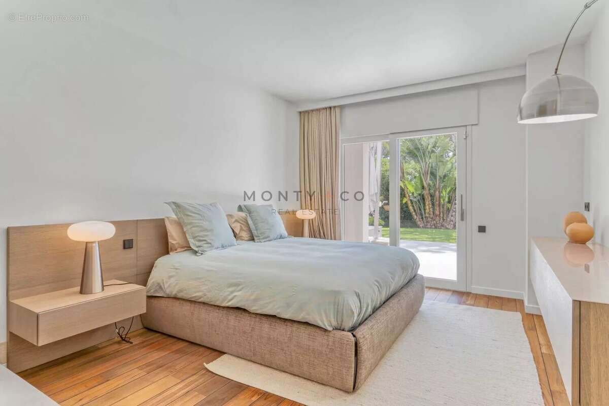 Villa contemporaine vue mer à vendre à Saint Jean Cap Ferrat - photo 13