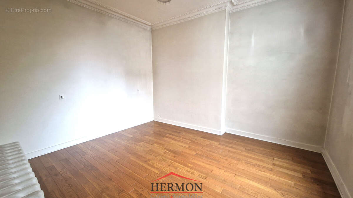 Maison à ASNIERES-SUR-SEINE