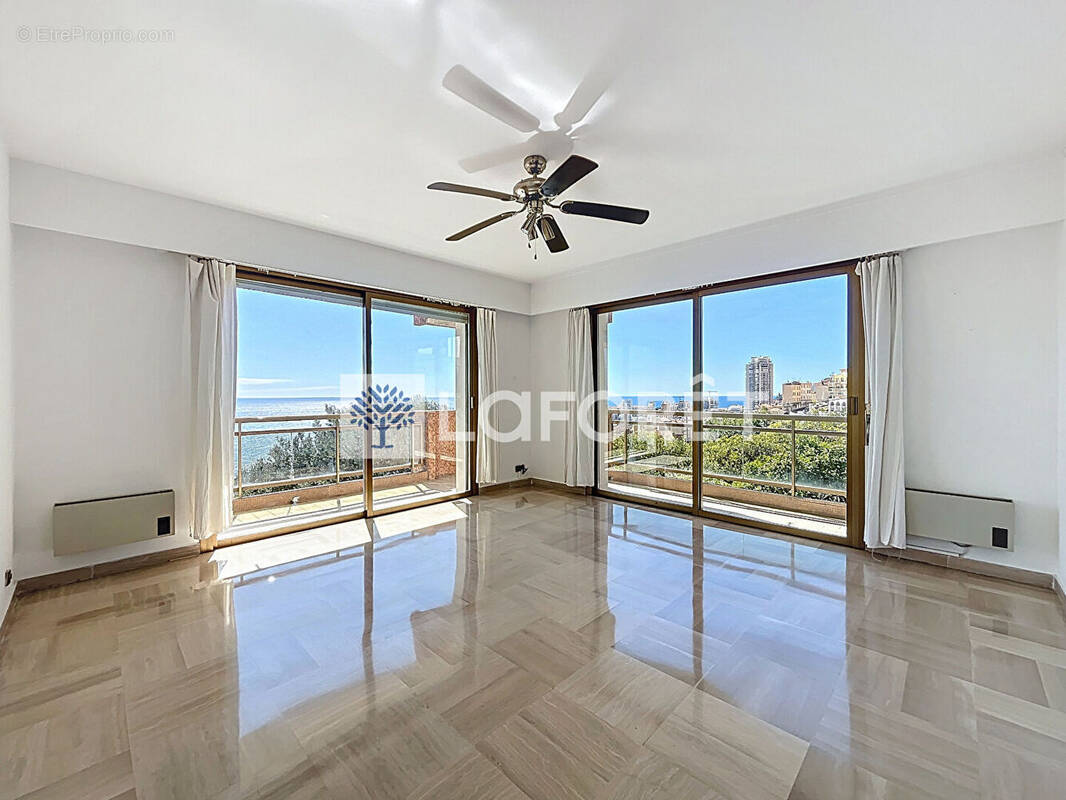 Appartement à BEAUSOLEIL