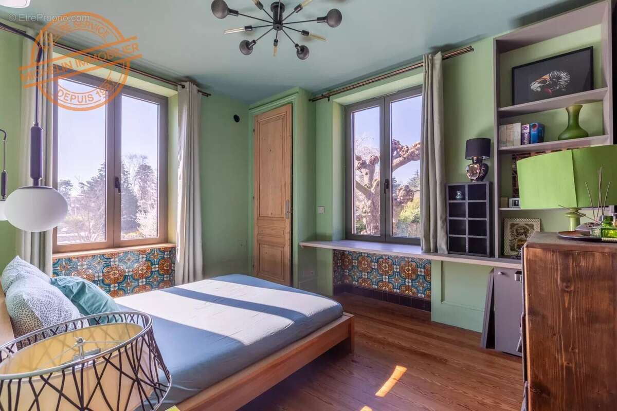 Maison à CHAMPAGNE-AU-MONT-D&#039;OR