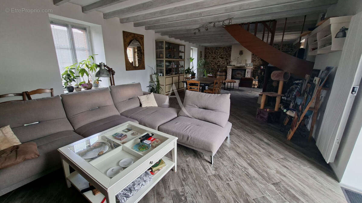 Maison à AIZENAY